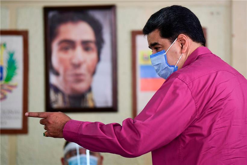 Venezuelas Präsident Maduro bei der Stimmabgabe: Die Opposition hatte die Abstimmung boykottiert
