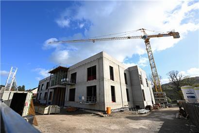 Verbraucher und Investoren sind verunsichert: Im Baugewerbe gehen die Aufträge zurück
