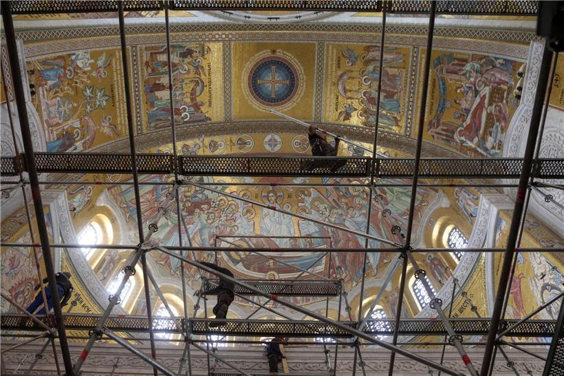 Vergangene Woche wurden noch Baugerüste im Inneren des Domes abgebaut
