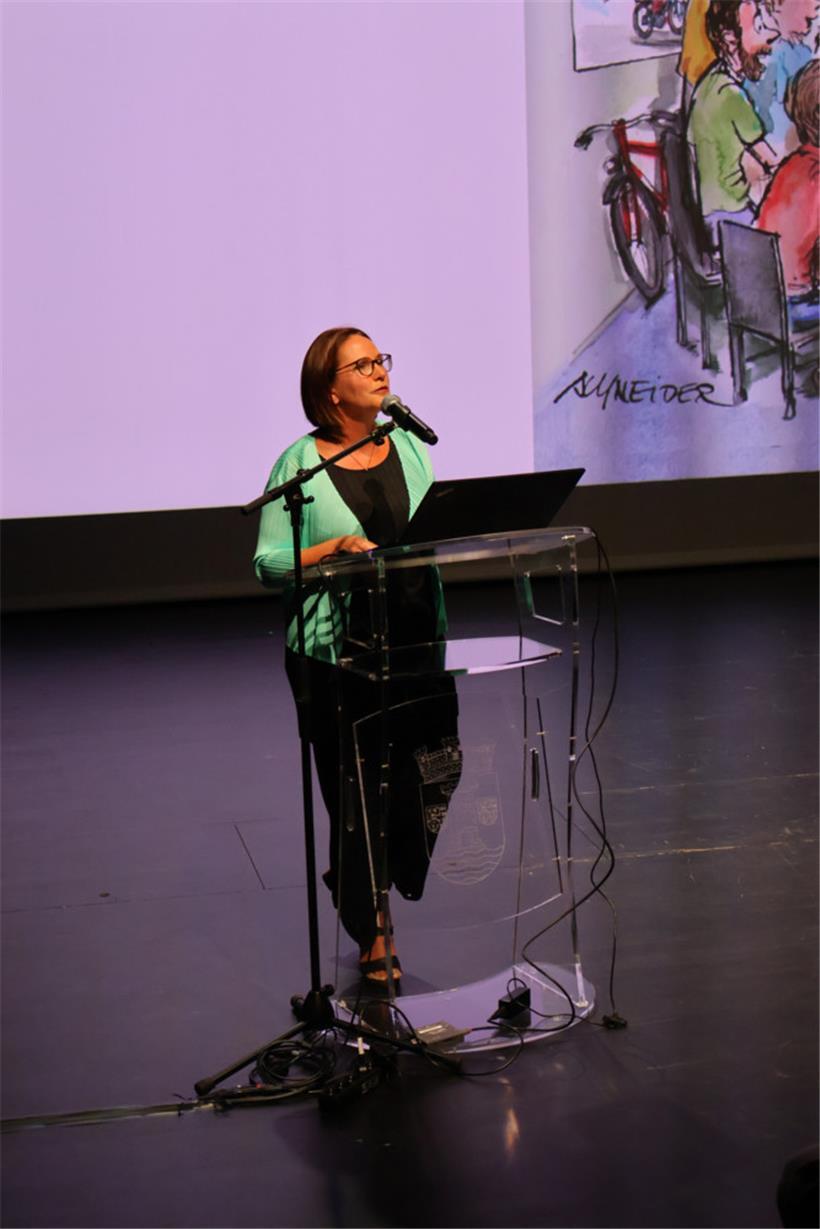 Verkehrsministerin Yuriko Backes gratulierte dem Verein
