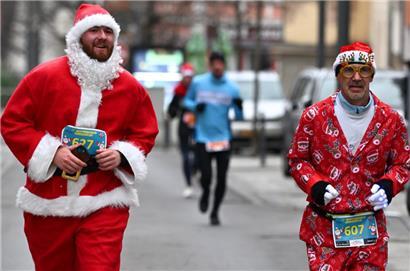 Verkleidete Läufer hatten Spaß auf der Strecke in Differdingen
