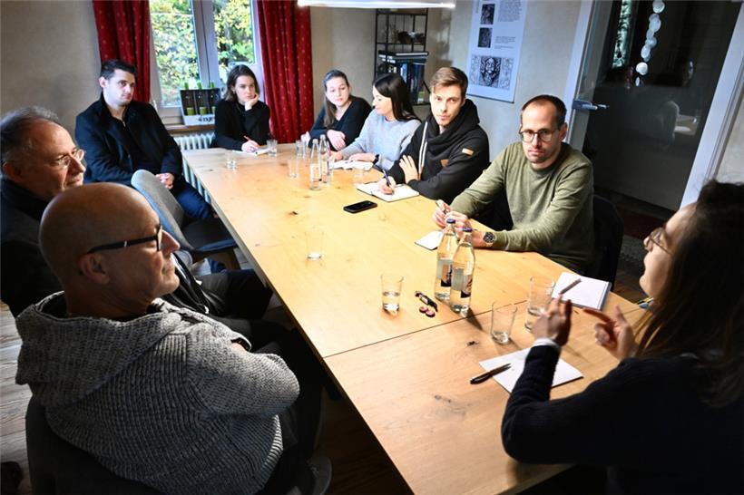 Vermittlung des ersten Basiswissens für die Tageblatt-Praktikanten durch Winzeri...