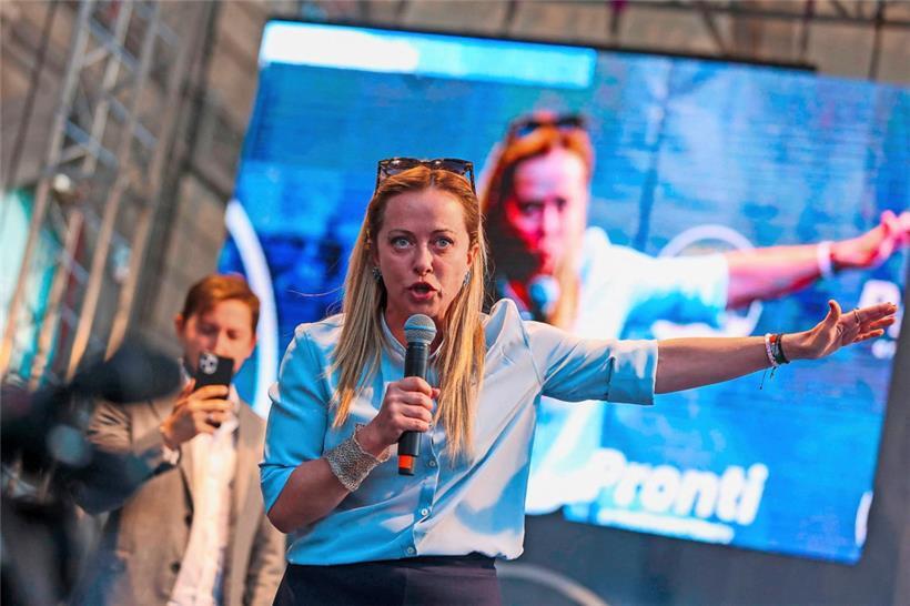 „Vermittlung ist nicht möglich – man sagt ja oder nein“: Giorgia Meloni beim Wahlkampf in Palermo
