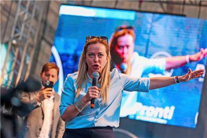 „Vermittlung ist nicht möglich – man sagt ja oder nein“: Giorgia Meloni beim Wahlkampf in Palermo
