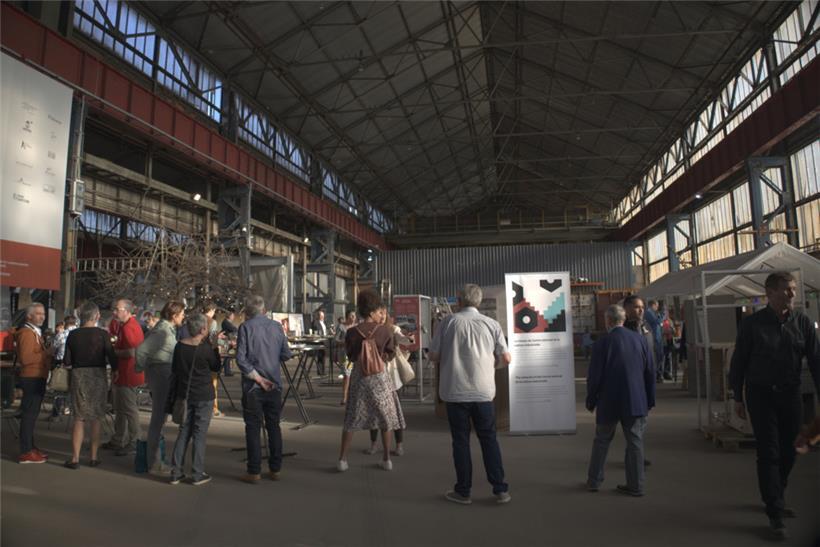 Vernissage der Ausstellung Ende vergangener Woche. Die ehemaligen Industriegebäu...