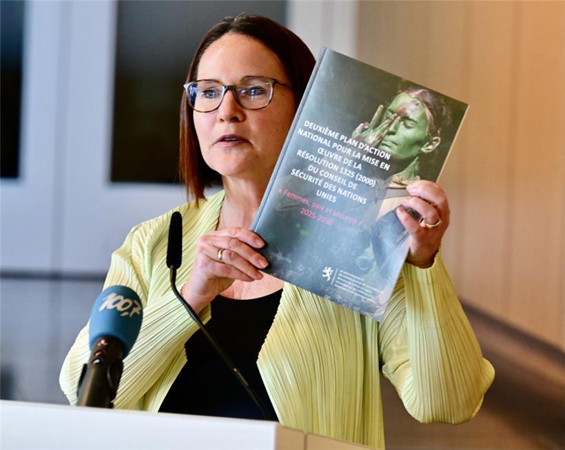 Verteidigungsministerin Yuriko Backes präsentiert den zweiten Aktionsplan „Frauen, Frieden und Sicherheit“

