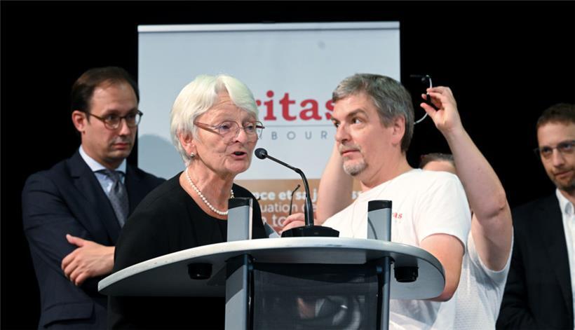 Verwaltungsratspräsidentin Marie-Josée Jacobs und Generaldirektor Marc Crochet haben den Mitarbeitern der Caritas am Montagmorgen Rede und Antwort gestanden
