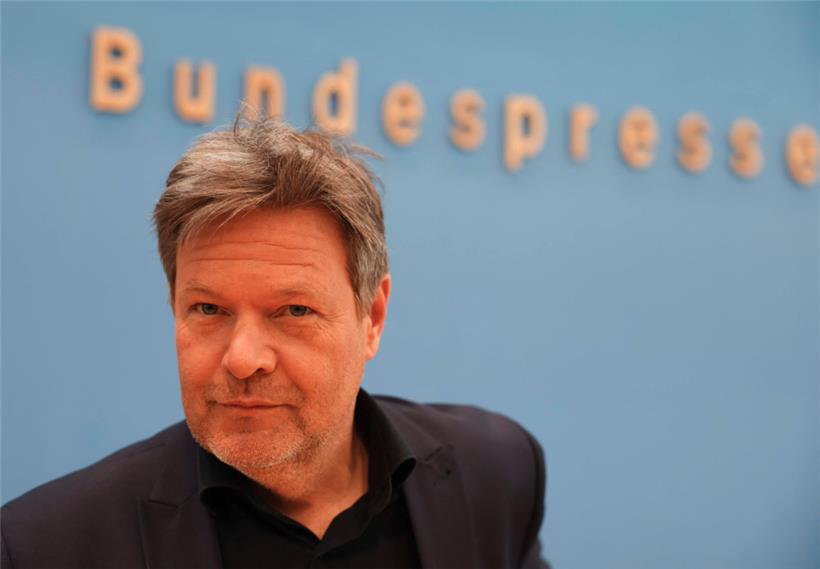 Verwegen kann er dreinschauen, der Robert. Entsprechendes Handeln kann jedoch sehr schnell zur Gratwanderung werden, worüber die Arbeit der Demoskopen Auskunft geben kann.
