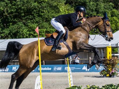Victor Bettendorf (hier auf Foxy de la Roque) hat das Ticket für das Saisonfinale in der Tasche