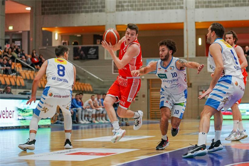 Victor Stein (in Rot) und die Sparta wollen sich im Play-off Mitte März wieder in bester Form präsentieren

