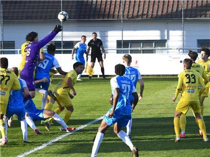 Viel Verkehr im Strafraum