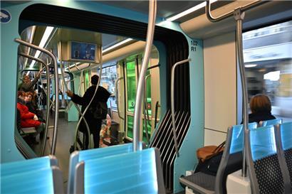 Viel kritisiert und gerne gescholten: Inzwischen erfreut sich die Tram höchster Beliebtheit
