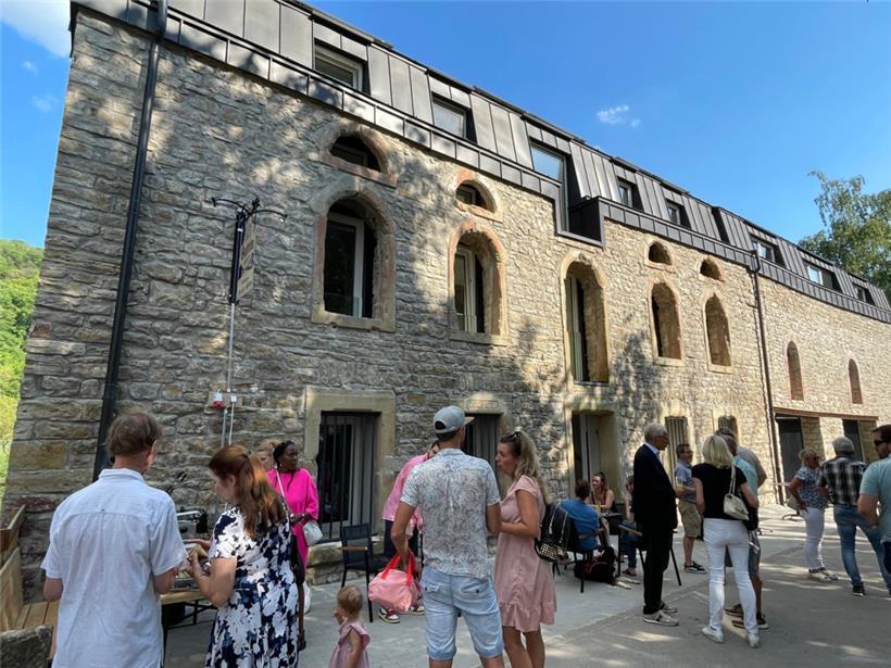 Viele Gäste hatten sich zur Einweihung nach Moersdorf begeben