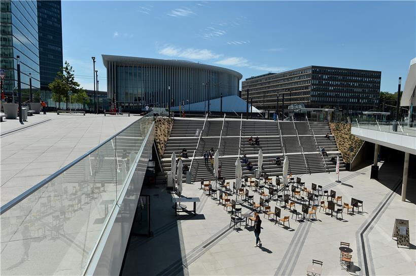 Viele „Sans-papiers“ arbeiten in der Gastronomie. Ihr Leben in der Grauzone wird sich so bald nicht ändern. 
