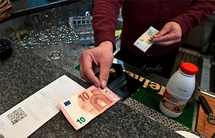 Viele Unternehmen profitieren von der Währungsumstellung, um ihre Gewinne in die Höhe zu treiben
