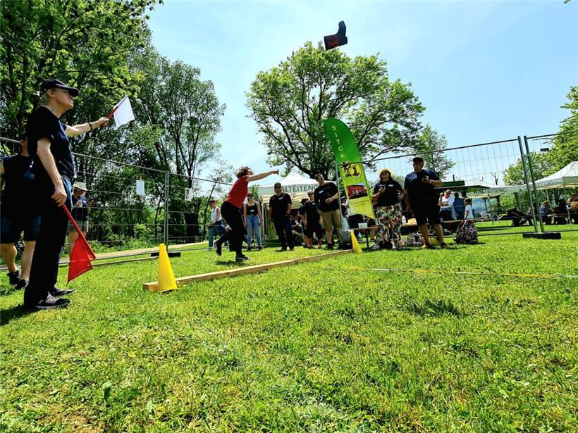 Vielleicht nicht weit, aber ziemlich hoch ging dieser Versuch
