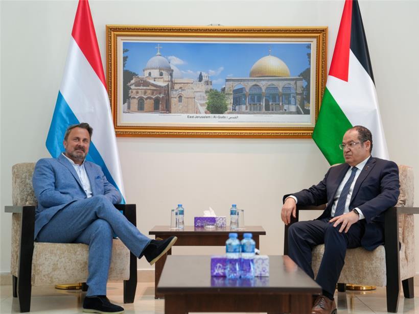 Vize-Premier Xavier Bettel (l.) und Majdi Khaldi, leitender diplomatischer Berater des palästinensischen Präsidenten
