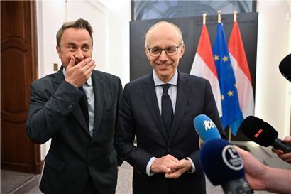 Vizepremier Xavier Bettel und Premier Luc Frieden am Montagabend nach der Verhandlung mit den Sozialpartnern
