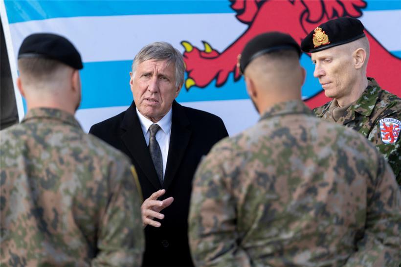 Vizepremier- und Verteidigungsminister François Bausch gibt zu, dass Luxemburgs Russland-Kussi-Kussi System hatte
