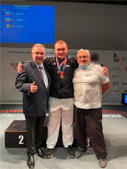 V.l.: IPF-Präsident Gaston Parage, Philippe Parage und Nationaltrainer Alain Hammang
