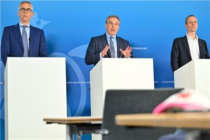 V.l.: Innenminister Léon Gloden, Logement-Minister Claude Meisch, Umweltminister Serge Wilmes
