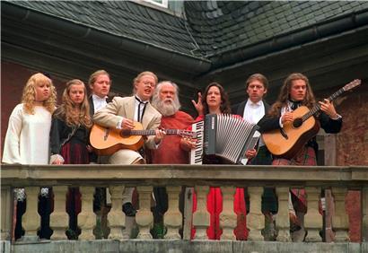 V.l.: Maite, Barby, Joey, Angelo, Vater Dan, Kathy, John und Paddy Kelly
