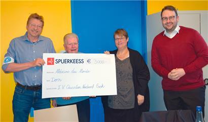 V.l.: Bruno van Damme („Médecins du monde“), Georges Weissen und Marianne Volz vom Interessenverein, Bürgermeister Christian Weis
