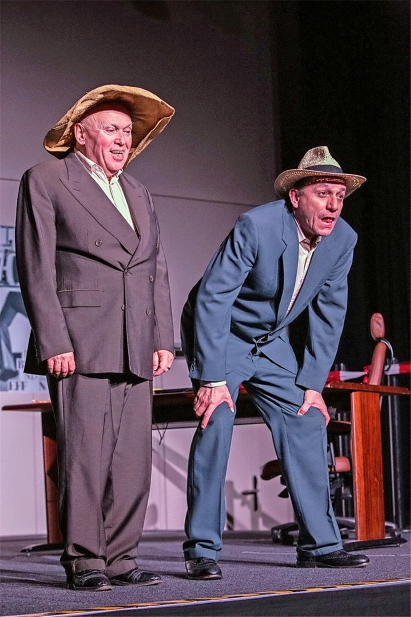 Vladimir (Jean-Paul Maes) und Estragon (Marc Baum)
