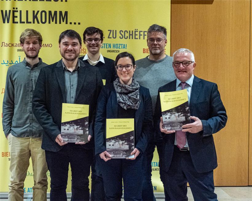 V.l.n.r.: Yann Duarte, Jérôme Courtoy, André Marques, Elisabeth Hoffmann, Frank Schroeder und Bürgermeister Paul Weimerskirch
