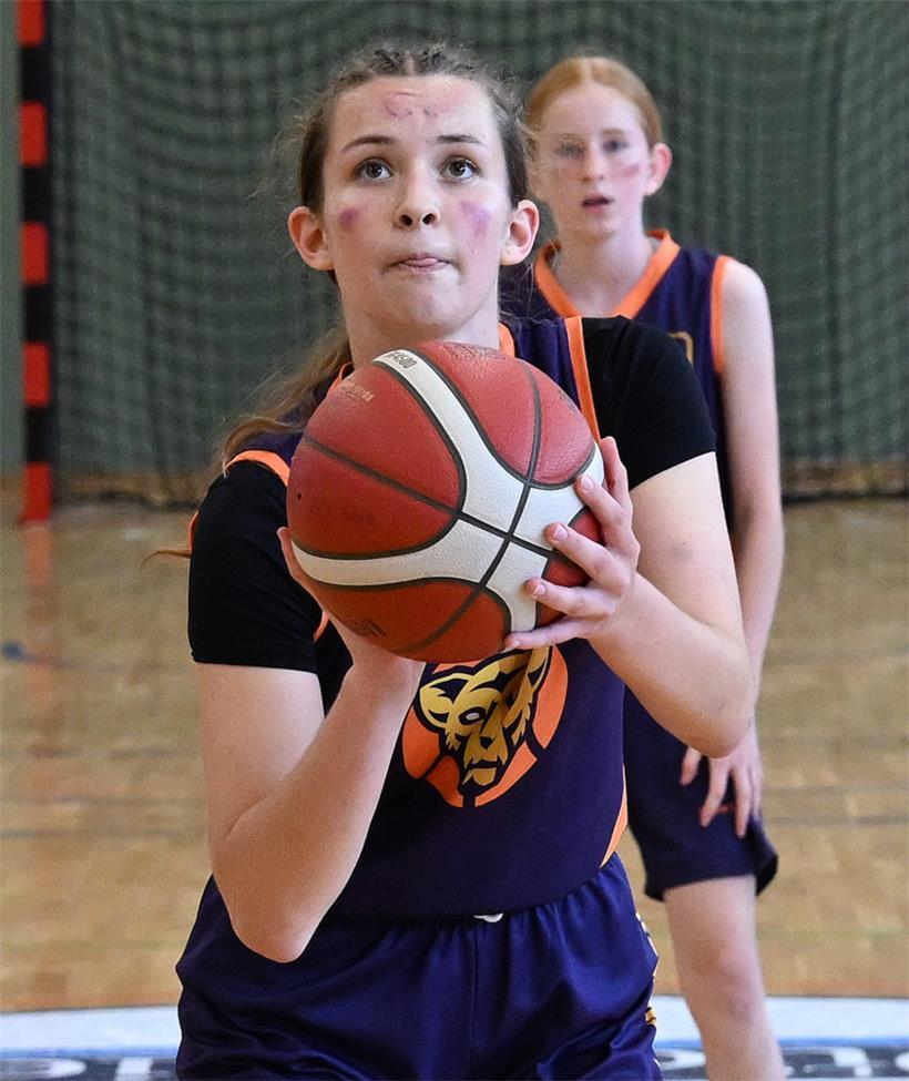 Volle Konzentration beim Freiwurf
