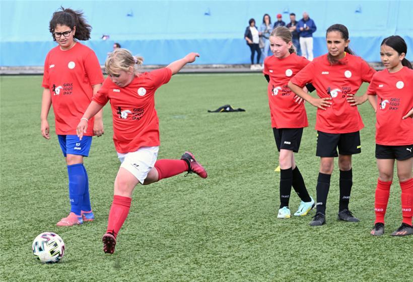 Volle Kraft voraus beim Elfmeterschießen