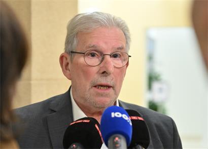 Von 2004 bis 2009 war Mars Di Bartomoleo unter CSV-Premier Jean-Claude Juncker Gesundheitsminister, seitdem ist er gesundheitpolitischer Sprecher der LSAP im Parlament