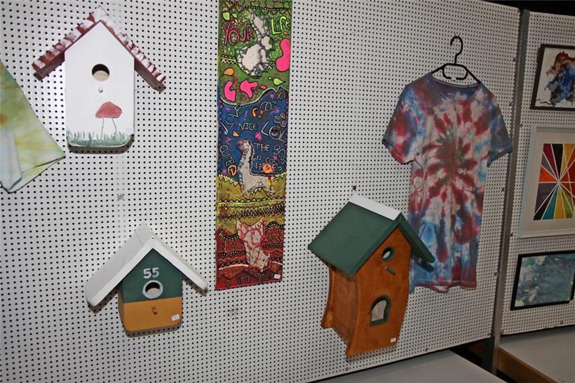 Von Batik-Shirt bis Vogelhaus war alles dabei