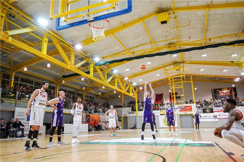 Von Spielszenen ist man noch ein Stück weit entfernt, doch das COSL veröffentlichte gestern ein Exit-Konzept, das den Indoor-Sportarten Hoffnung gibt, zumindest wieder in den Trainingsbetrieb einsteigen zu können
