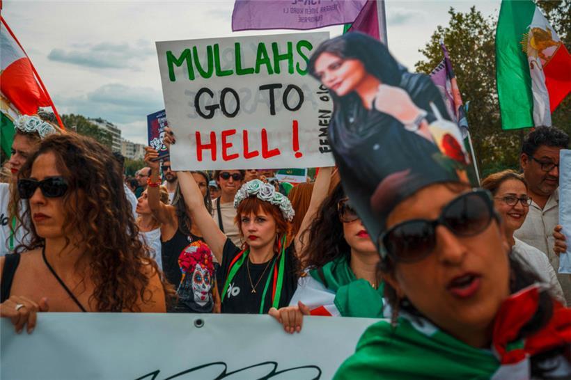 Vor allem in Städten westlicher Länder wurde an den Todestag der Iranerin Mahsa Amini erinnert
