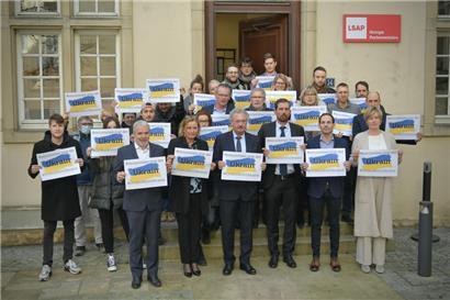 Vor der Sitzung drückte die LSAP ihre Solidarität mit der Ukraine aus
