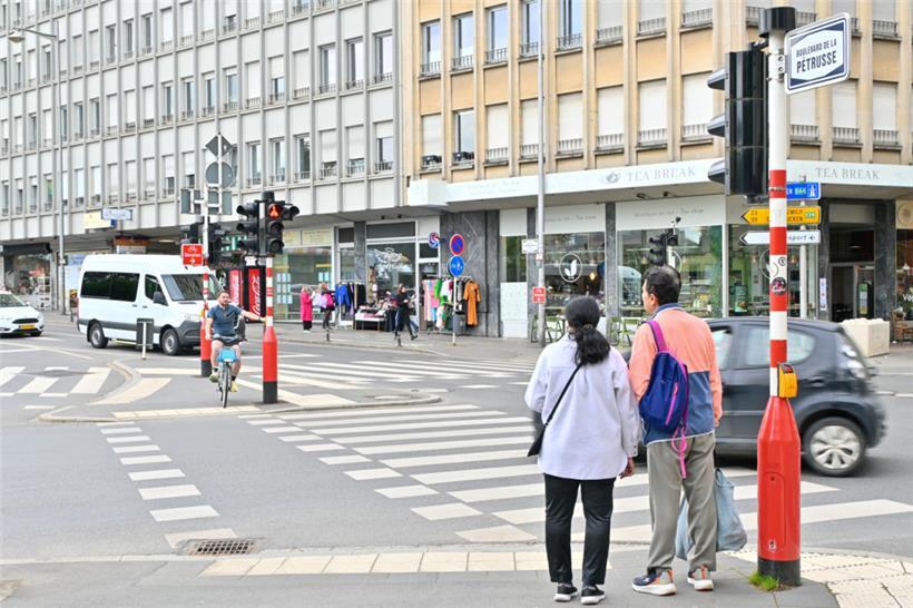 Vor rund drei Jahren überprüfte das Zentrum für urbane Gerechtigkeit (ZUG), ob Zebrastreifen in Luxemburg-Stadt konform zur Straßenverkehrsordnung sind 
