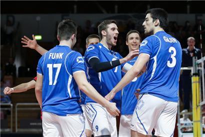 Vor zwei Jahren, bei der bisher letzten Auflage des Novotel Cup, durfte man bei der FLVB am Ende gleich doppelt jubeln
