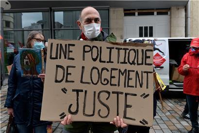 Vor zwei Wochen fand bereits eine Kundgebung in Esch gegen die WG-Politik der Gemeinde statt. Bei der Protestaktion am Samstag steht die Wohnungsnot in ganz Luxemburg im Mittelpunkt. 

