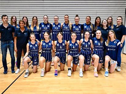 Vordere Reihe (v.l.): Nadine Bourg, Lou Alliaume, Joyce Alliaume, Lou Mathieu, Lina Fapranzi, Kyra Coulon, Zoé Moes; hintere Reihe (v.l.): Dan Gonnering (Assistant-Coach), Orélie Moes, Fabienne Fuger (Coach), Lori Zoller, Lara Wies, Liz Irthum, Claire Lavandier, Marah Dykstra, Esmeralda Skrijelj, Hannah Stines, Lisa Zoller, Sophie Grivet (Assistant-Coach), Julie Braun Silva, Laurence Medinger (Physiotherapeutin)