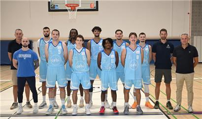 Vordere Reihe (v.l.n.r.): Jules Fort (Physiotherapeut), Fran Jarnjak, Maurice Grivet, Noé Bovery, Clark Slajchert; hintere Reihe (v.l.n.r.): Dragan Stipanovic (Coach), Filip Vranjes, Victor Shungu Bonga, Brendan Bailey, Selmin Muric, Tom Schomer, Filip Dukic (Assistant-Coach), Mike Thill (Präsident)
