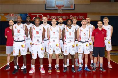 Vordere Reihe (v.l.n.r.): Walter Williams, Edson De Sousa, Oleksandr Senchenko, Kevon Godwin, Alan Genoud, Joāo Osorio (Assistant-Coach); hintere Reihe (v.l.n.r.): Karolis Abramavicius (Coach), Tyrell Sturdivant, Vic Heuchling, DJ Wilson, Noé Tibold, Jonas Levickas, Lars Bosdijk
