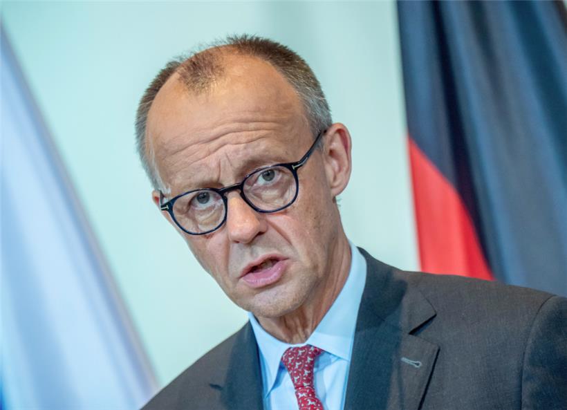 Vorerst werden keine weiteren Ausfuhren von Rüstungsgütern genehmigt, die im Gaza-Krieg zum Einsatz kommen könnten, kündigte Bundeskanzler Friedrich Merz an

