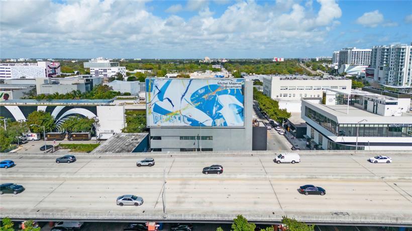 Vue de l’Institute of contemporary art de Miami qui a consacré une rétrospective à Michel Majerus. Basée sur Michel Majerus, „Plastic“, 2002. © Michel Majerus Estate, 2023. Collection of Norman Durbrow and Scott R. Coleman, New York. 
