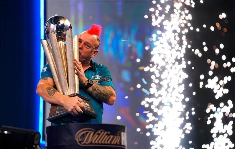 WM-Titel Nummer zwei für Paradiesvogel Peter Wright, der sich damit dem ersten Platz der Weltrangliste nähert
