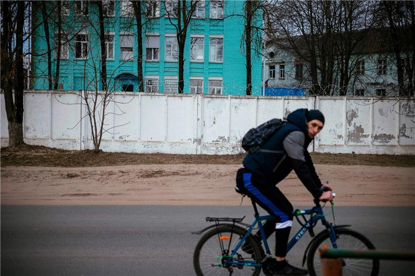 Während Nawalnys Gesundheit in der Strafkolonie leidet, ruft seine Bewegung für Mittwoch zu russlandweiten Protesten auf 
