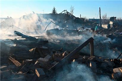 Während US-Präsident Donald Trump behauptet, Putin wolle Frieden, lässt dieser weiterhin die Ukraine bombardieren, wie hier in der Region Charkiw
