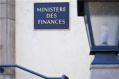 Während die Einnahmen des Staates deutlich langsamer steigen als vergangenes Jahr, wachsen die Ausgaben unbeirrt weiter
