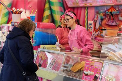 Waffeln kann man auch in diesem Jahr auf dem Oktavmarkt kaufen – nur nicht die von einem bekannten Schausteller aus Belgien
