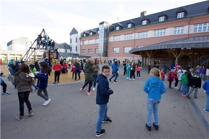 Wann werden diese Zeiten wieder zurückkehren? Dieses Foto wurde 2016 auf dem Hof der Albert-Wingert-Schule in Schifflingen aufgenommen.
